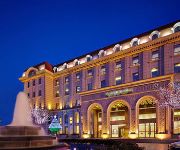 Zhengzhou Baishun International Hotel