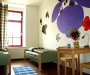 Sleepy Lion Hostel Youth Hotel & Apartments