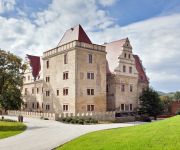 Uroczysko Siedmiu Stawów Luxury Hotel