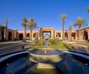 Oriental Bay Beach Golf & Spa