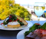 Manly Harbour Backpackers