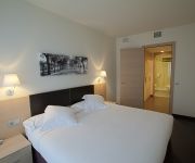 Zenit Jardines de Uleta Suites