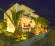 Idomeneas Apartments & Studios