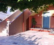 Yanna's Apartments Vacation Homes