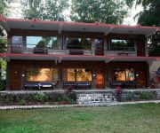 Corbett Riverside Resort