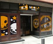 Moon Hostel Bio