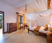 Sandies Mapenzi Beach