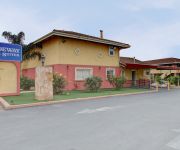 Rodeway Inn & Suites Near the Coliseum & Arena