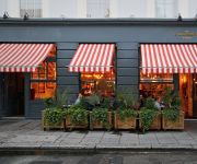 Artist Residence London