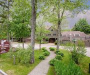 Snowy Owl Inn And Resort