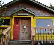Tofino Travellers Guesthouse