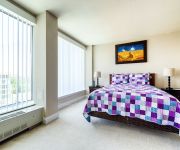 Ginosi Waterfront Apartel