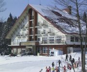 Tsunanekimae Onsen Mountain Park Tsunan