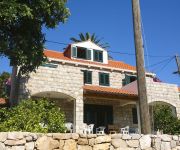 Stone House Kalamota