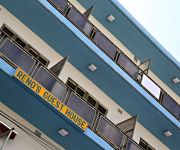 Reno's Restaurant & Guesthouse