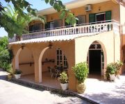 River Studios & Apartments