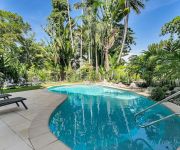 Seascape Holiday-Tropical Reef Apartment