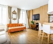 LG Montparnasse Apartment