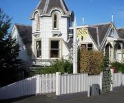 Hulmes Court Bed & Breakfast