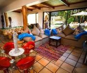 The Surf Shack - Backpacker