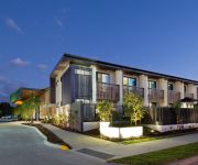 THE GLEN HOTEL AND SUITES