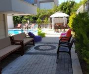 By Pegasus Beach Flats