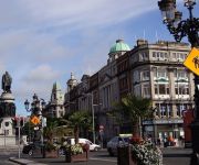 Custom Hall Holiday Apartments