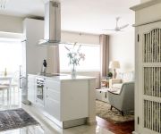 SeaHill Luxury Apartments