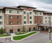 Hawthorn Suites by Wyndham Triadelphia Wheeling Area