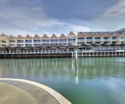 Quality Suites Crest Mandurah