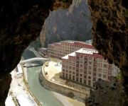Shangri-la Grand Canyon Balog Zon Tibetan Ecological Hotel