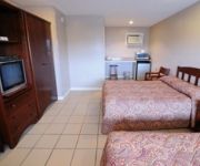 STARLIGHT MOTEL AND LUXURY SUITES