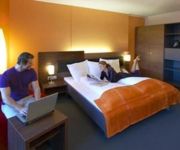 JOSL MOUNTAIN LOUNGING