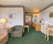 NAVAJOLAND INN AND SUITES