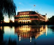 FULTON STEAMBOAT INN