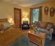 PARADISE LODGE AND BUNGALOWS