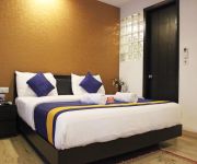 OYO Premium in Green Park Main Market