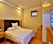 Hanting West Lake Avenue