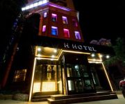 Jingyuan hotel chain Zhishang-Hongkong Road shop Mainland Chinese Citizens Only