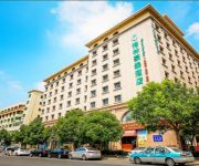 GreenTree Inn Qingdao Wuyishan Road JUSCO Shopping Mall Business Hotel