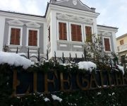 LIFE GALLERY HOTEL