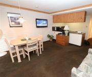 NORTH LAKE LODGES AND VILLAS