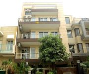 FabHotel Daffodils Cyber Park