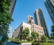 Four Seasons Boutique Hotel