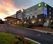 Holiday Inn Express & Suites CHARLOTTE NE - UNIVERSITY AREA