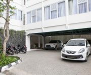 RedDoorz near Parahyangan University 2