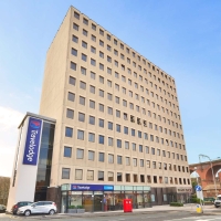 Hotel Travelodge Stockport United Kingdom At Hrs With Free Services Welcome to the official travelodge facebook page. hotel travelodge stockport united