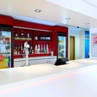 Hotel Travelodge Manchester Sale Trafford England At Hrs With Free Services Guests enjoy the nice bathrooms. hotel travelodge manchester sale