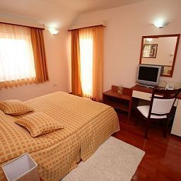 Hotel Palace Trogir - Traù