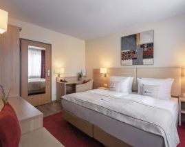 Garner Hotel HAMBURG - WANDSBEK MARKTPLATZ by IHG